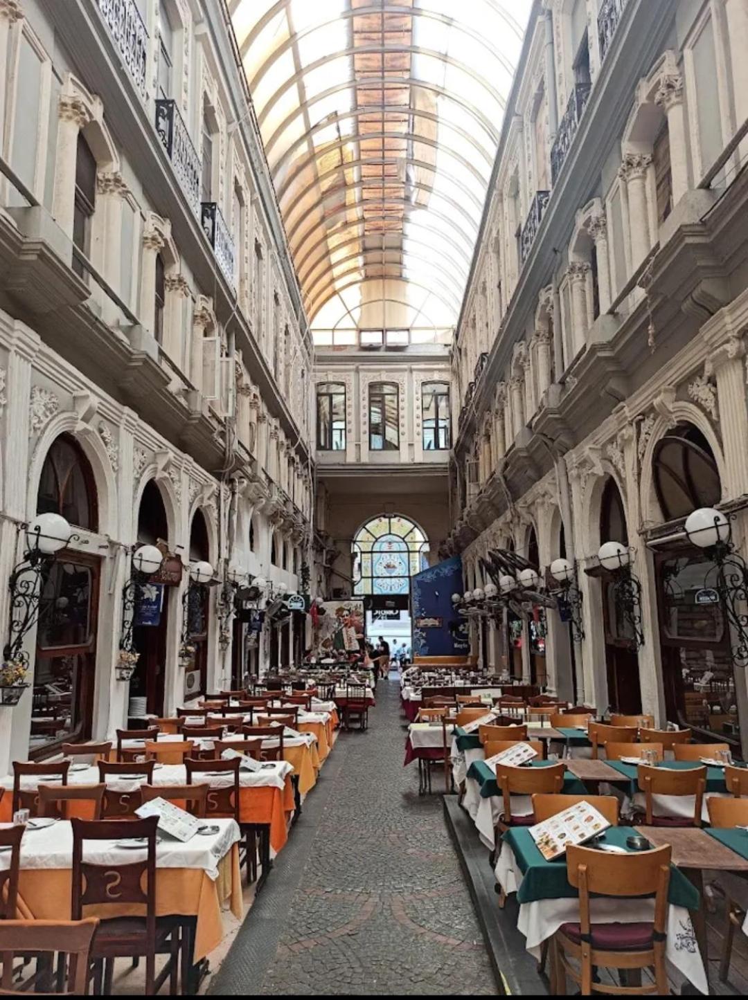 Taksim Sato Istanboel